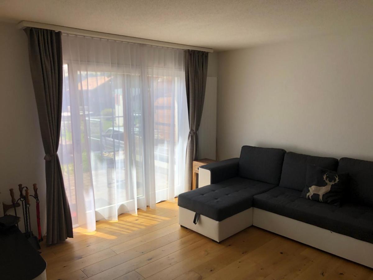 Renovated 3 Rooms Apartment In Ruschein Near Laax ภายนอก รูปภาพ